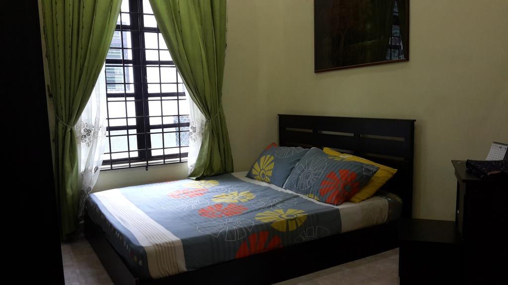 Roemahkoe Holidayhome Malacca Exterior foto